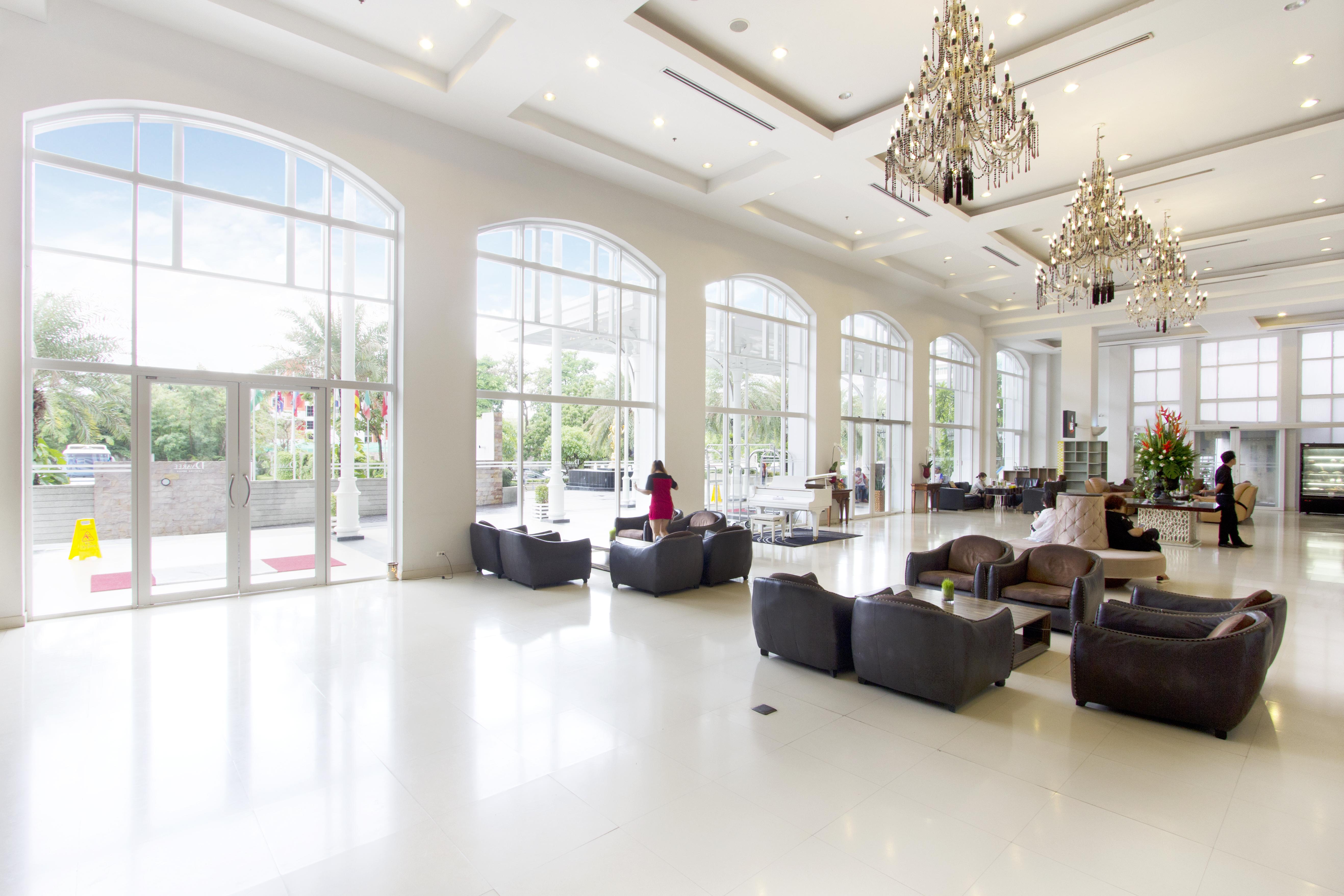 D Varee Jomtien Beach, Pattaya Dış mekan fotoğraf Lobby