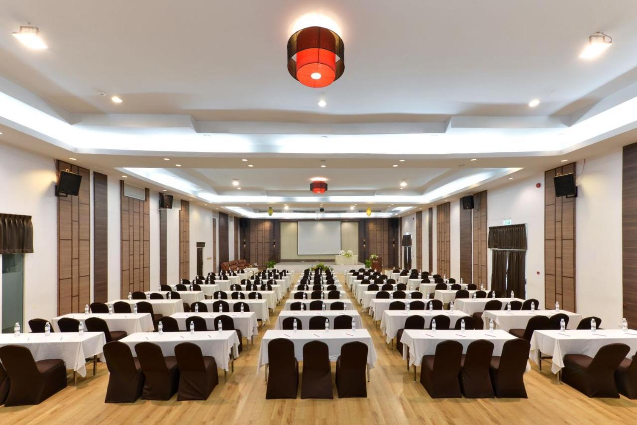 D Varee Jomtien Beach, Pattaya Dış mekan fotoğraf Conference Hall